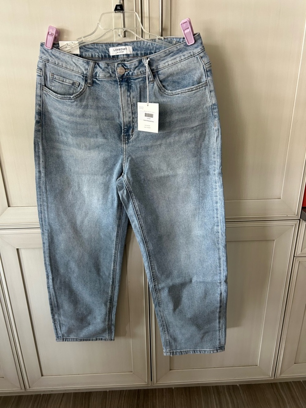 LOVEREVET Barrel Jeans in Light Blue